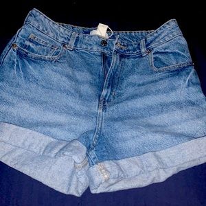 H and n shorts